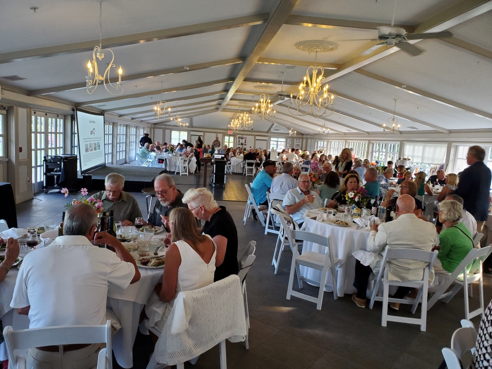 Dining for Paws Image